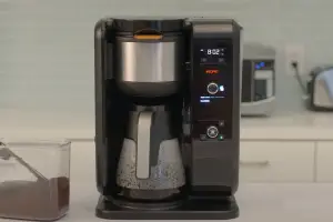 How Do I Drain Water From A Keurig Coffee Maker