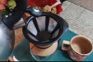 What is a Pour Over Coffee Maker