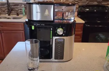 Where Do You Put Water In A Coffee Maker