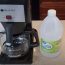 How to Clean a Bunn Coffee Maker with White Vinegar