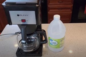 How to Clean out a Bunn Coffee Maker
